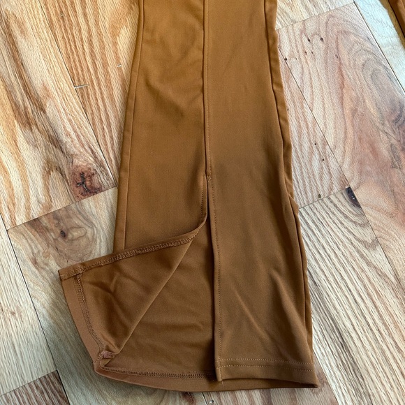 Flare Leggings - Picture 2 of 3